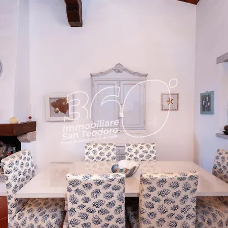 Holiday home Trilo Galathee G8
